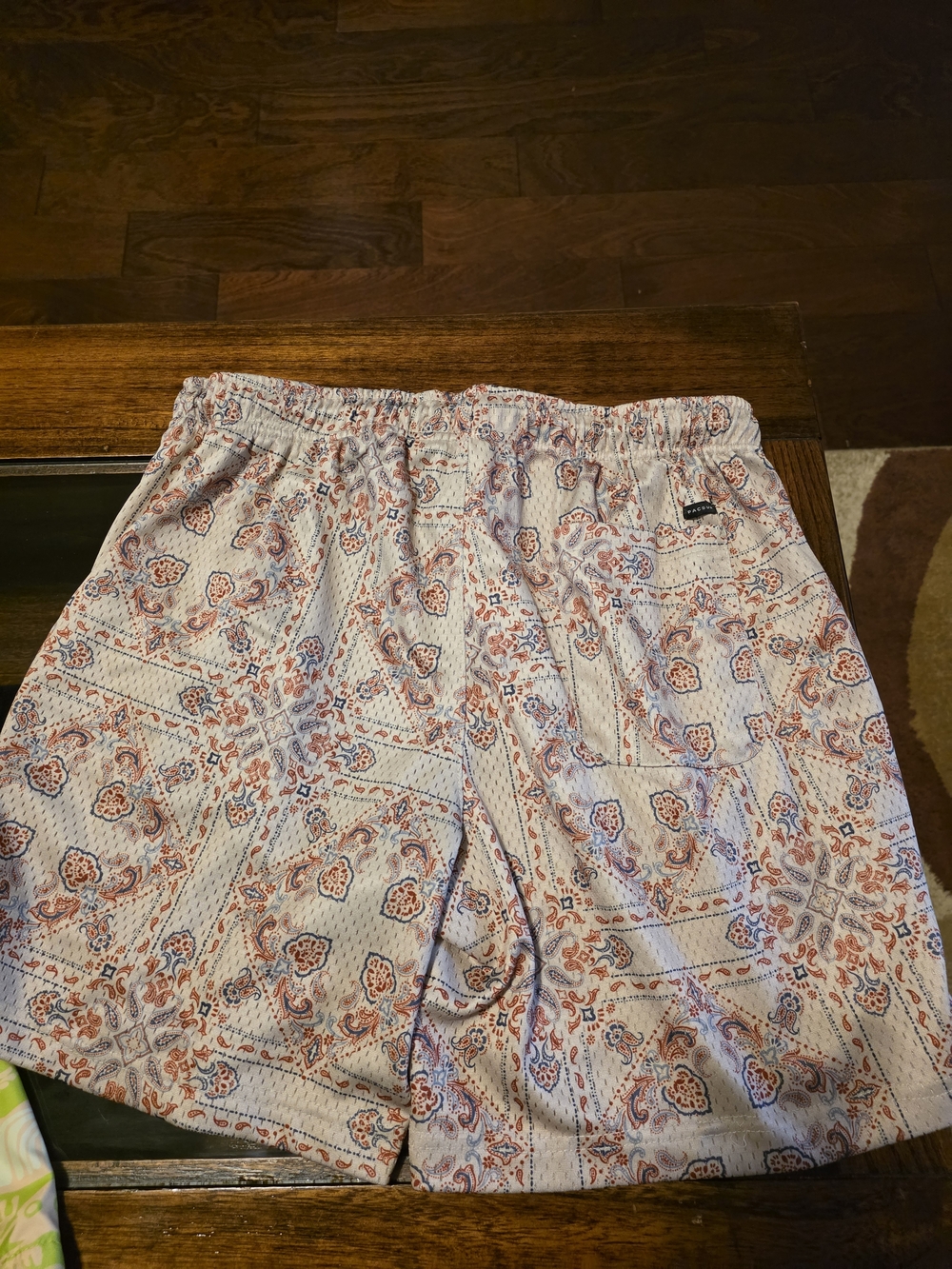 Lightweight Paisley Print Elastic Waist Shorts - White & Rust